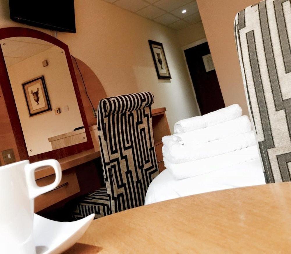 The Allesley Hotel Coventry Bagian luar foto